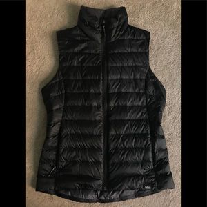 REI Down Vest 🐾